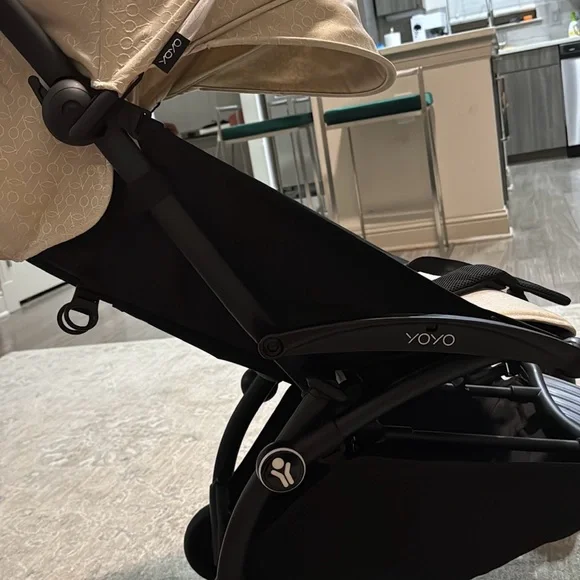 Stokke® YOYO³ stroller bonpoint collection - Picture 2 of 4